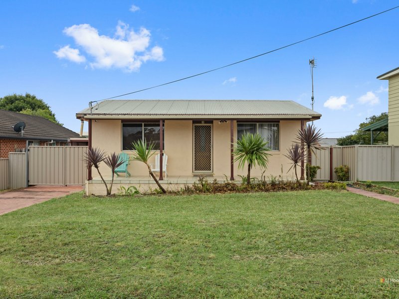 Photo - 10 Kingsford Smith Crescent, Sanctuary Point NSW 2540 - Image 2