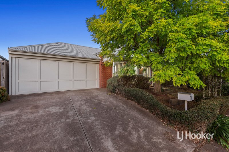 Photo - 10 Kingsley Avenue, Point Cook VIC 3030 - Image 2