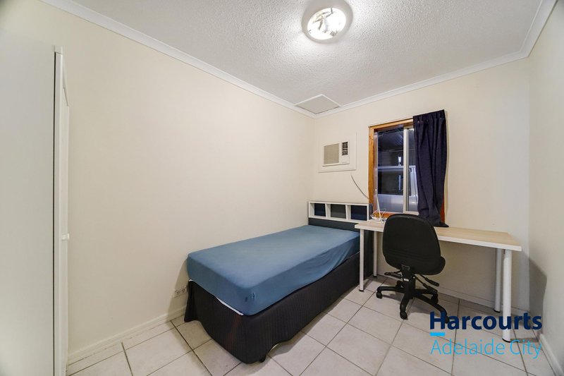 Photo - 10 Kingston Avenue, Daw Park SA 5041 - Image 4