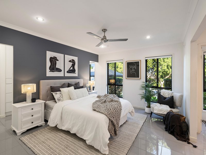 Photo - 10 Kintail Place, Narangba QLD 4504 - Image 5