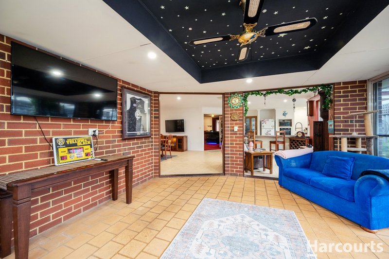 Photo - 10 Kippilaw Loop, Carramar WA 6031 - Image 18