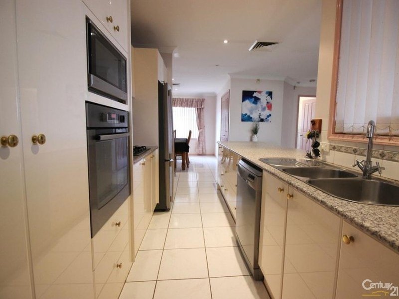 Photo - 10 Kirkwood Close, Cameron Park NSW 2285 - Image 6