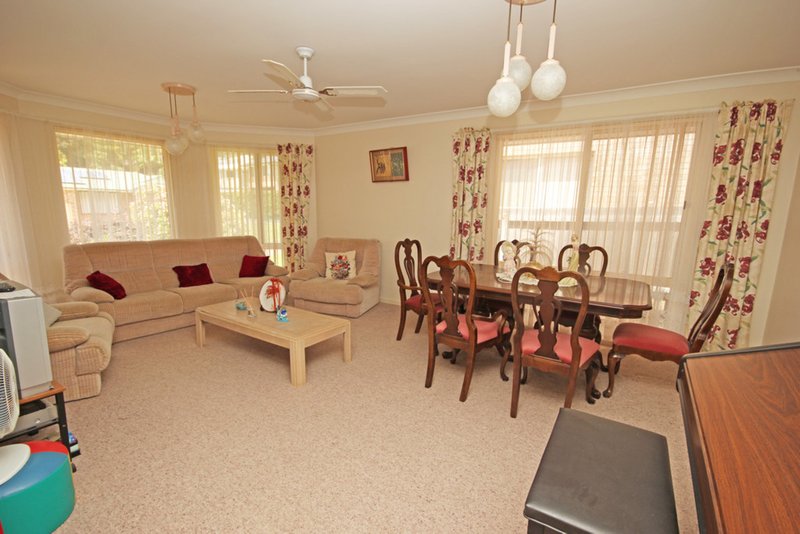 Photo - 10 Kirmington Terrace, Laurieton NSW 2443 - Image 9