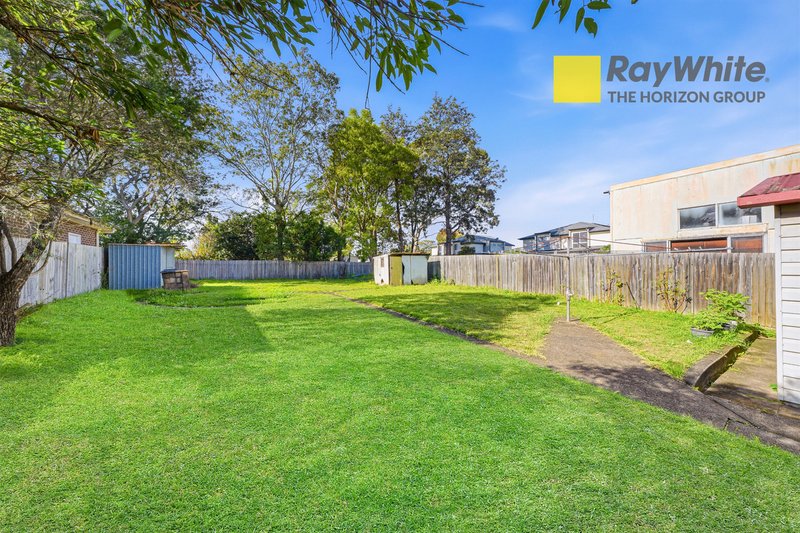 Photo - 10 Knox Street, Pendle Hill NSW 2145 - Image 6