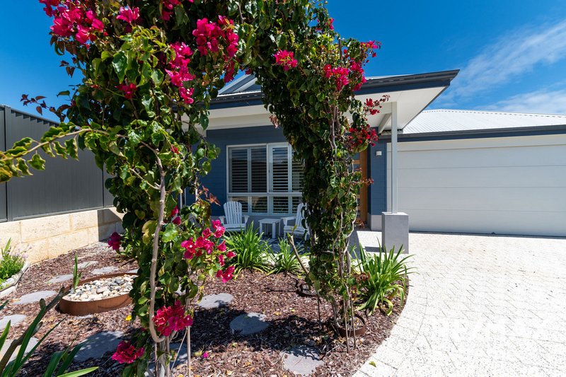 Photo - 10 Koma Lane, Jindalee WA 6036 - Image 4