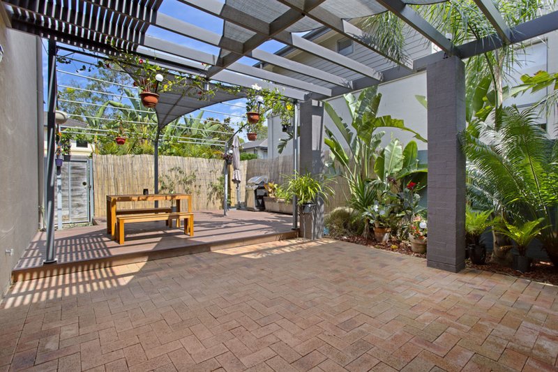 Photo - 10 Kooindah Boulevard, Kooindah Waters, Wyong NSW 2259 - Image 3