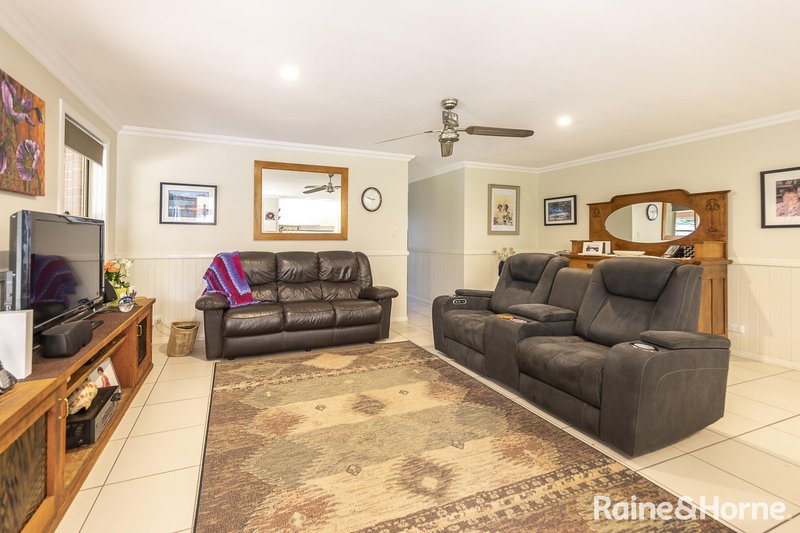 Photo - 10 Kooringa Court, Ocean Shores NSW 2483 - Image 7