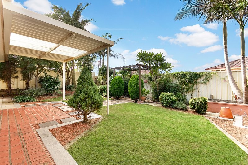 Photo - 10 Kumquat Way, Glenwood NSW 2768 - Image 6