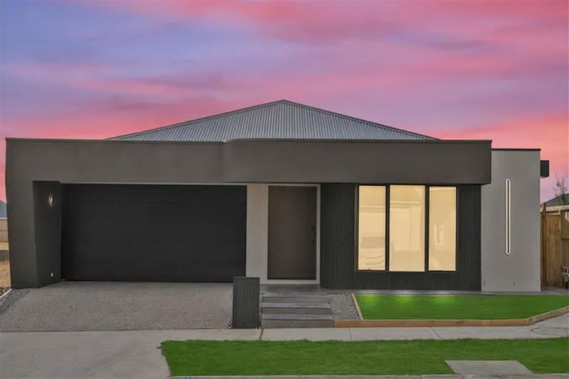 Photo - 10 Kurrajong Road, Mickleham VIC 3064 - Image 1