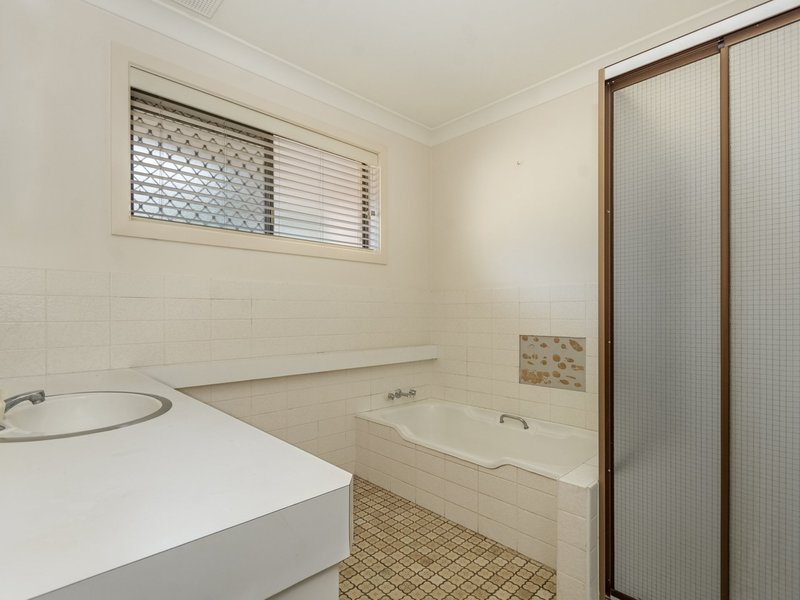 Photo - 10 Kylie Avenue, Lismore Heights NSW 2480 - Image 7