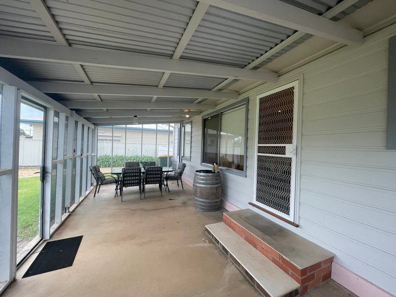 Photo - 10 Kywong Street, Griffith NSW 2680 - Image 13