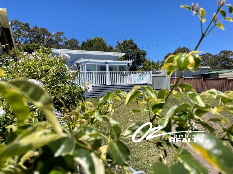 10 Lachlan Crescent, St Georges Basin NSW 2540