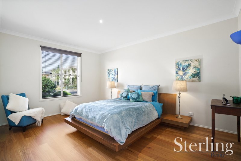 Photo - 10 Ladybird Crescent, Point Cook VIC 3030 - Image 8