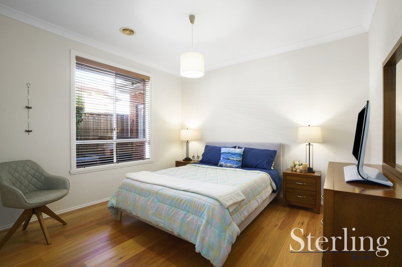 Photo - 10 Ladybird Crescent, Point Cook VIC 3030 - Image 16