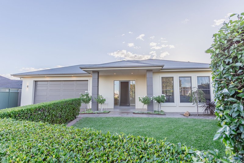 10 Lago Court, Dubbo NSW 2830