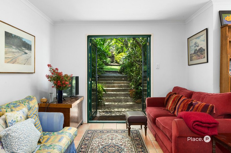 Photo - 10 Lagonda Street, Annerley QLD 4103 - Image 9