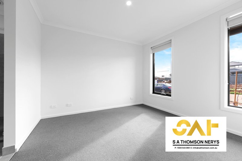 Photo - 10 Lahar Road, Truganina VIC 3029 - Image 6