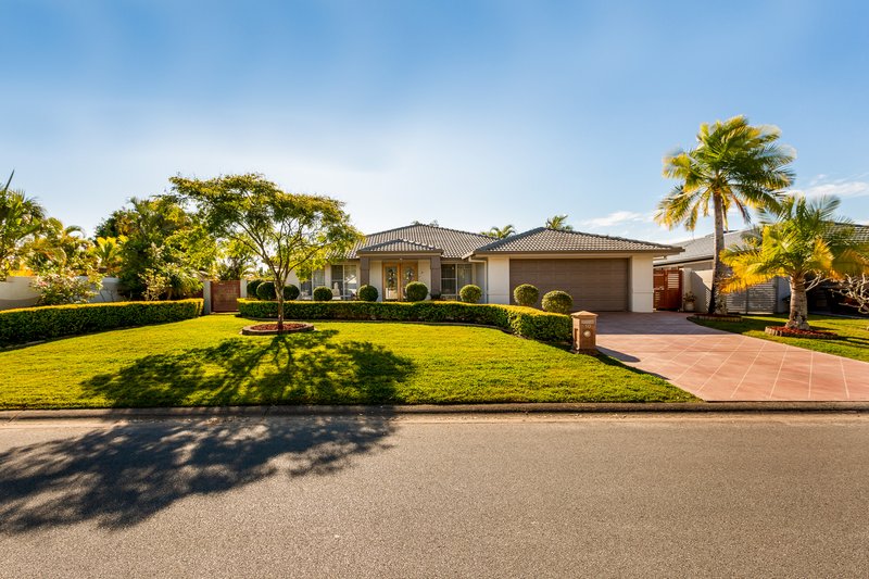 10 Lakeshore Drive, Helensvale QLD 4212