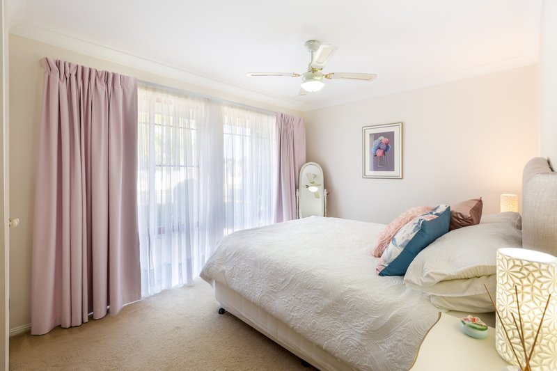 Photo - 10 Lakeshore Drive, Helensvale QLD 4212 - Image 8