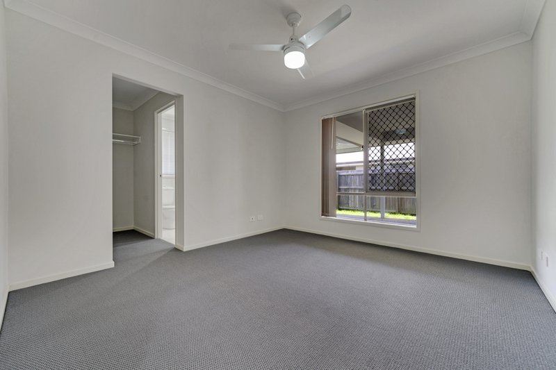 Photo - 10 Lambent Street, Yarrabilba QLD 4207 - Image 5