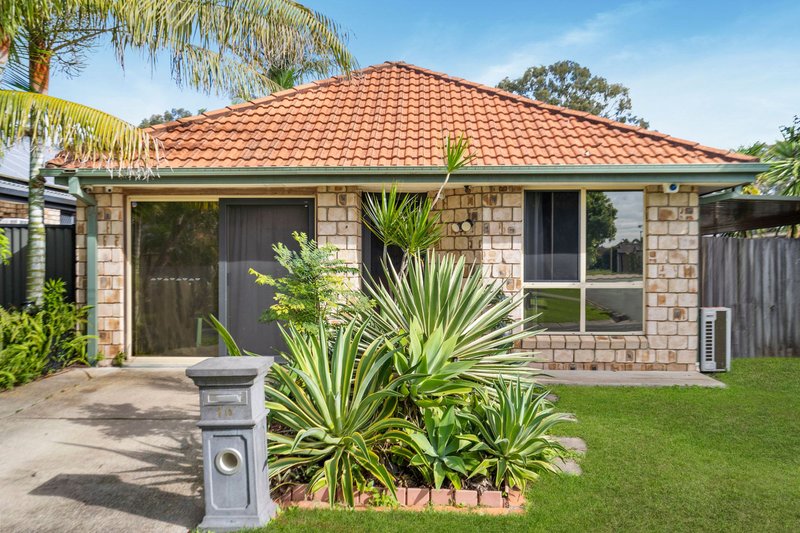 Photo - 10 Lamington Place, Loganholme QLD 4129 - Image 2