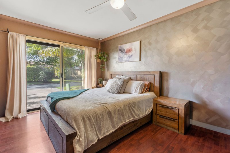 Photo - 10 Lamington Place, Loganholme QLD 4129 - Image 8