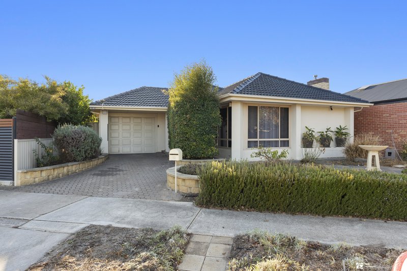 Photo - 10 Lamorna Terrace, Largs North SA 5016 - Image 23