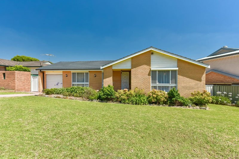 10 Lancia Drive, Ingleburn NSW 2565