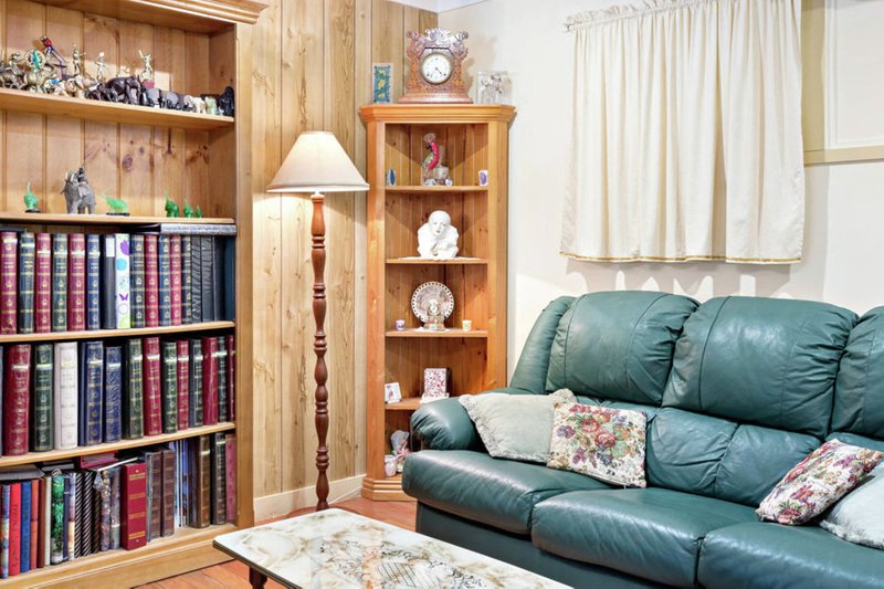 Photo - 10 Landscape Street, Stafford Heights QLD 4053 - Image 8