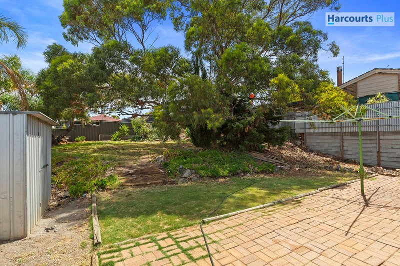 Photo - 10 Larnoo Street, Hallett Cove SA 5158 - Image 6