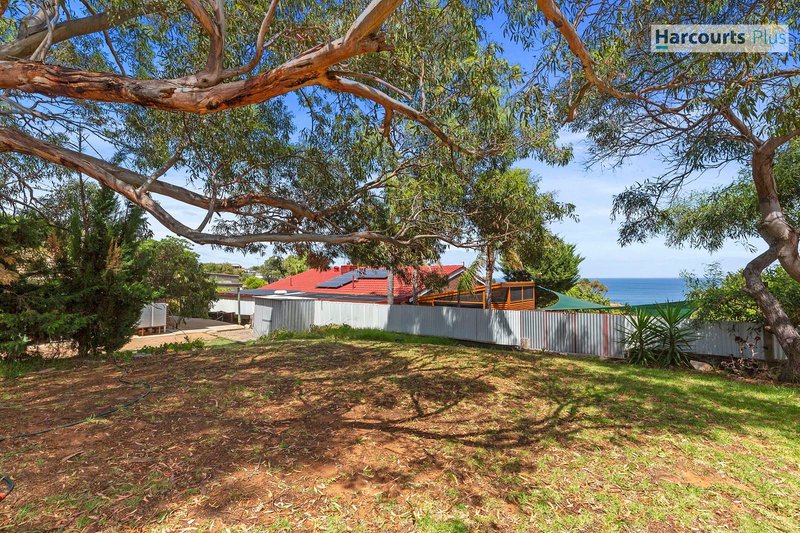 Photo - 10 Larnoo Street, Hallett Cove SA 5158 - Image 7