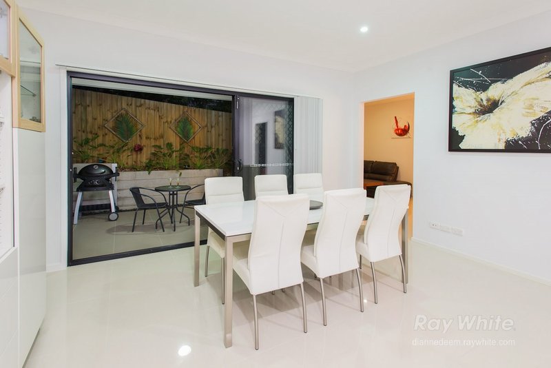 Photo - 10 Lauder Street, Mount Gravatt East QLD 4122 - Image 6