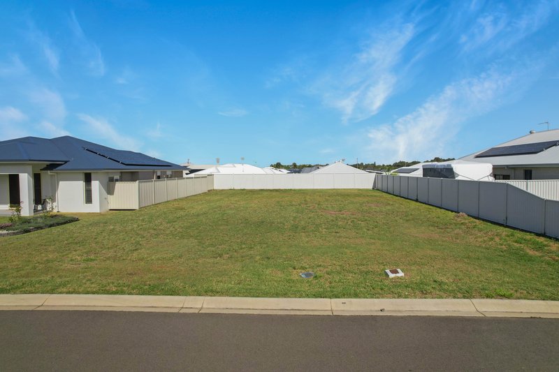 Photo - 10 Leaward Boulevard, Pialba QLD 4655 - Image 4