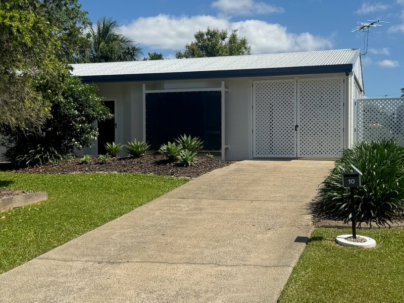 Photo - 10 Leeuwin Crescent, Bentley Park QLD 4869 - Image 1