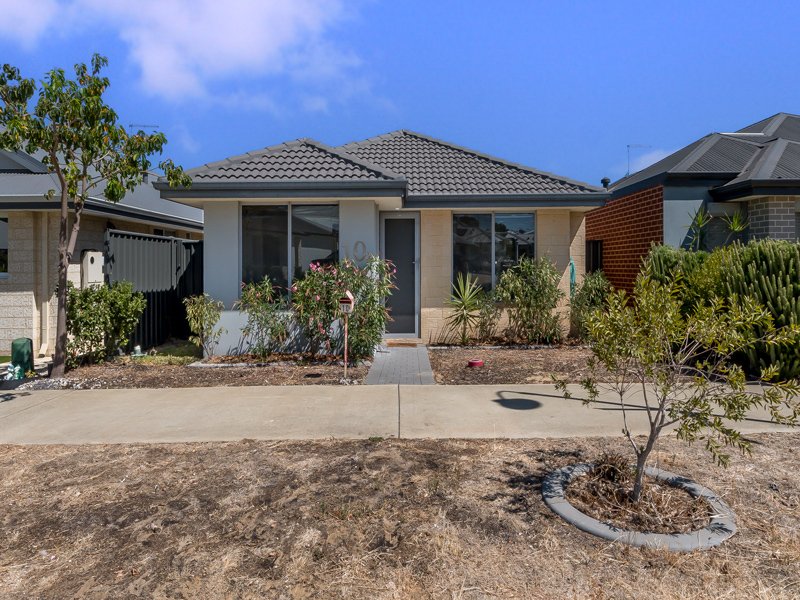 10 Legano Road, Lakelands WA 6180