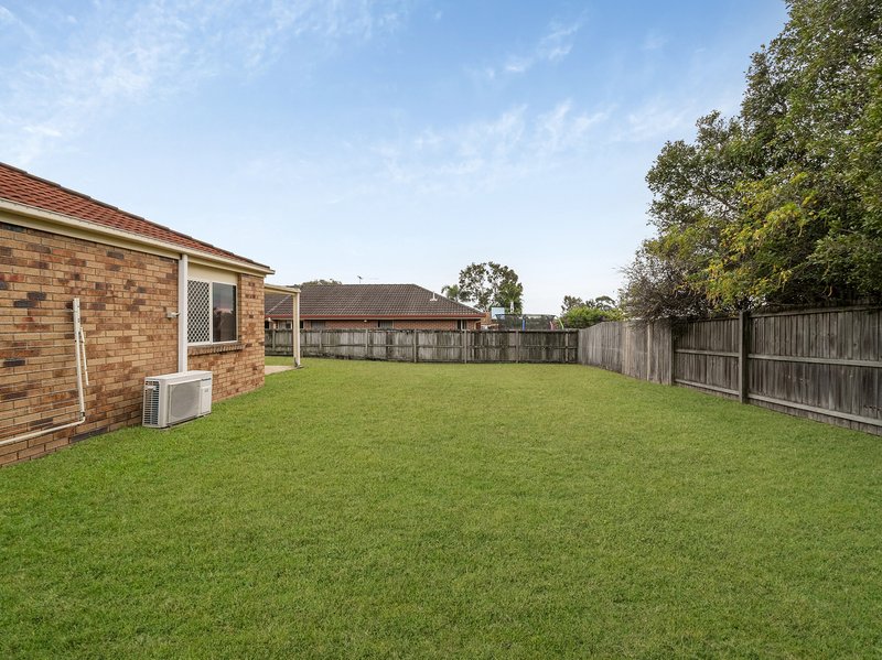 Photo - 10 Leichhardt Street, North Lakes QLD 4509 - Image 11