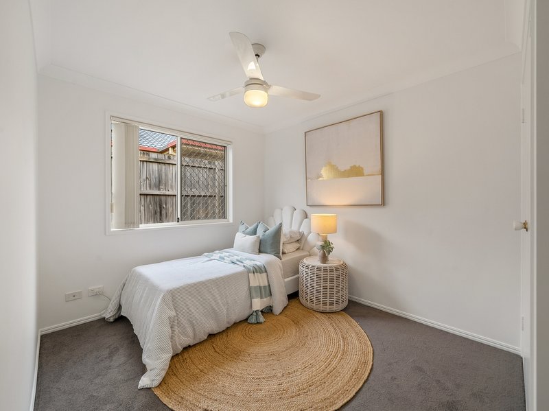 Photo - 10 Leichhardt Street, North Lakes QLD 4509 - Image 17