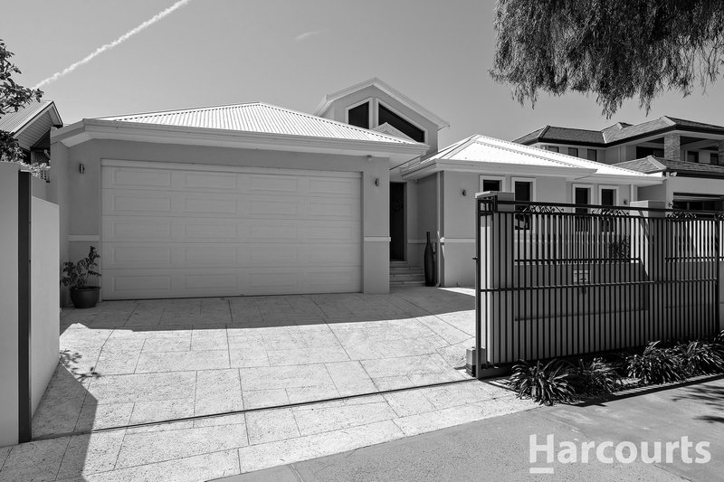 10 Leisure Way, Halls Head WA 6210