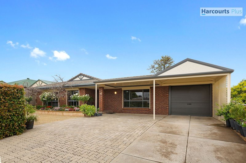 Photo - 10 Lennon Drive, Woodcroft SA 5162 - Image 2