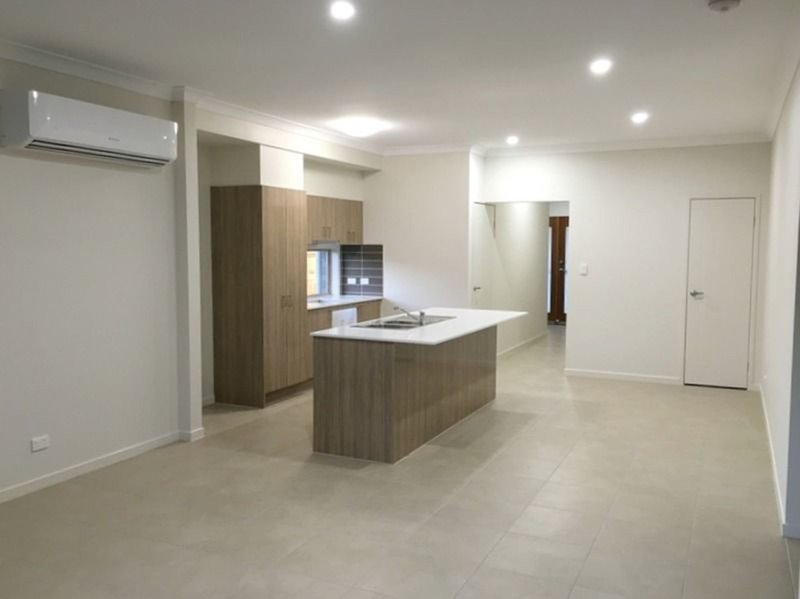 Photo - 10 Liberty Rise, Coomera QLD 4209 - Image 3