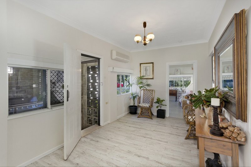 Photo - 10 Lido Avenue, North Narrabeen NSW 2101 - Image 5