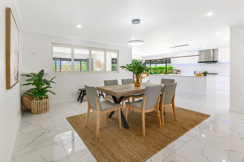 Photo - 10 Lillywood Circuit, Molendinar QLD 4214 - Image 3