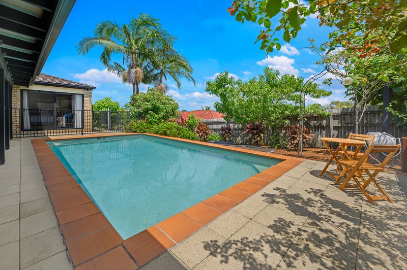 Photo - 10 Lillywood Circuit, Molendinar QLD 4214 - Image 11