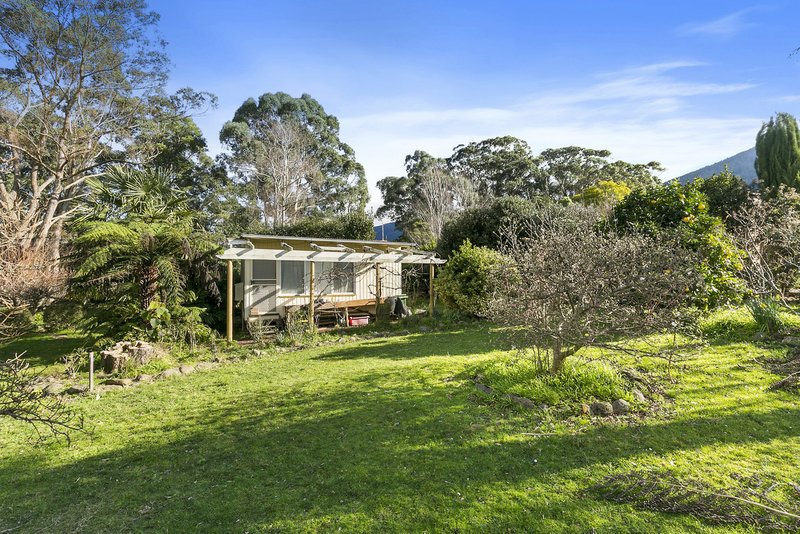 10 Lincoln Road, Warburton VIC 3799