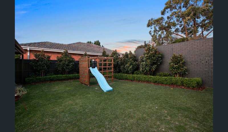 Photo - 10 Lindwood Avenue, Altona VIC 3018 - Image 20