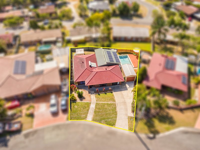 10 Lintrose Court, Edens Landing QLD 4207