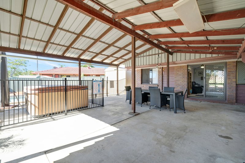 Photo - 10 Lintrose Court, Edens Landing QLD 4207 - Image 11