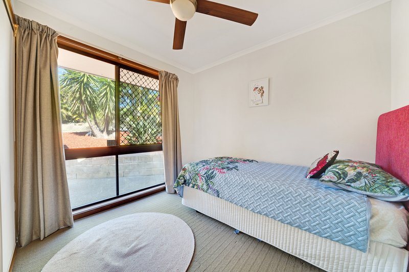 Photo - 10 Lintrose Court, Edens Landing QLD 4207 - Image 15