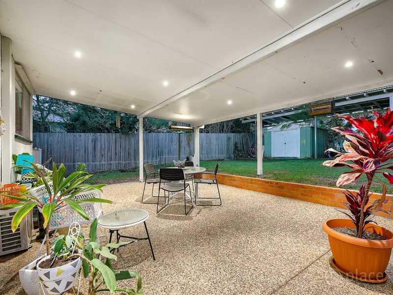 Photo - 10 Lisle Street, Tarragindi QLD 4121 - Image 5