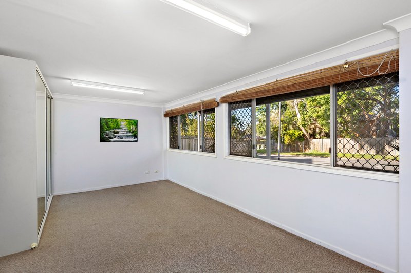 Photo - 10 Lockrose Street, Mitchelton QLD 4053 - Image 10